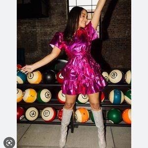 QUEEN OF SPARKLES pink metallic dress